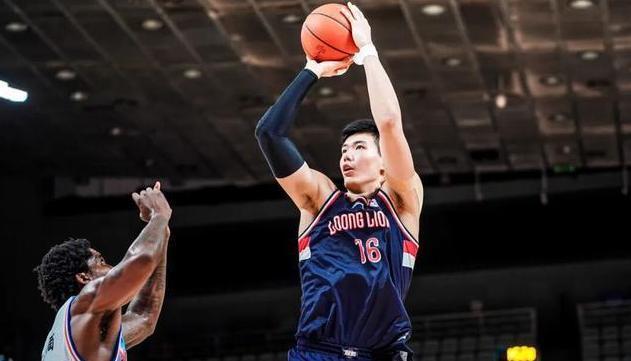 包含赛前体能课后,深圳男篮遗憾出局备战NBA总决赛,态度坚定,资深球员宣示担当的词条 包含赛前体能课后,深圳男篮遗憾出局备战NBA总决赛,态度坚定,资深球员宣示担当的词条