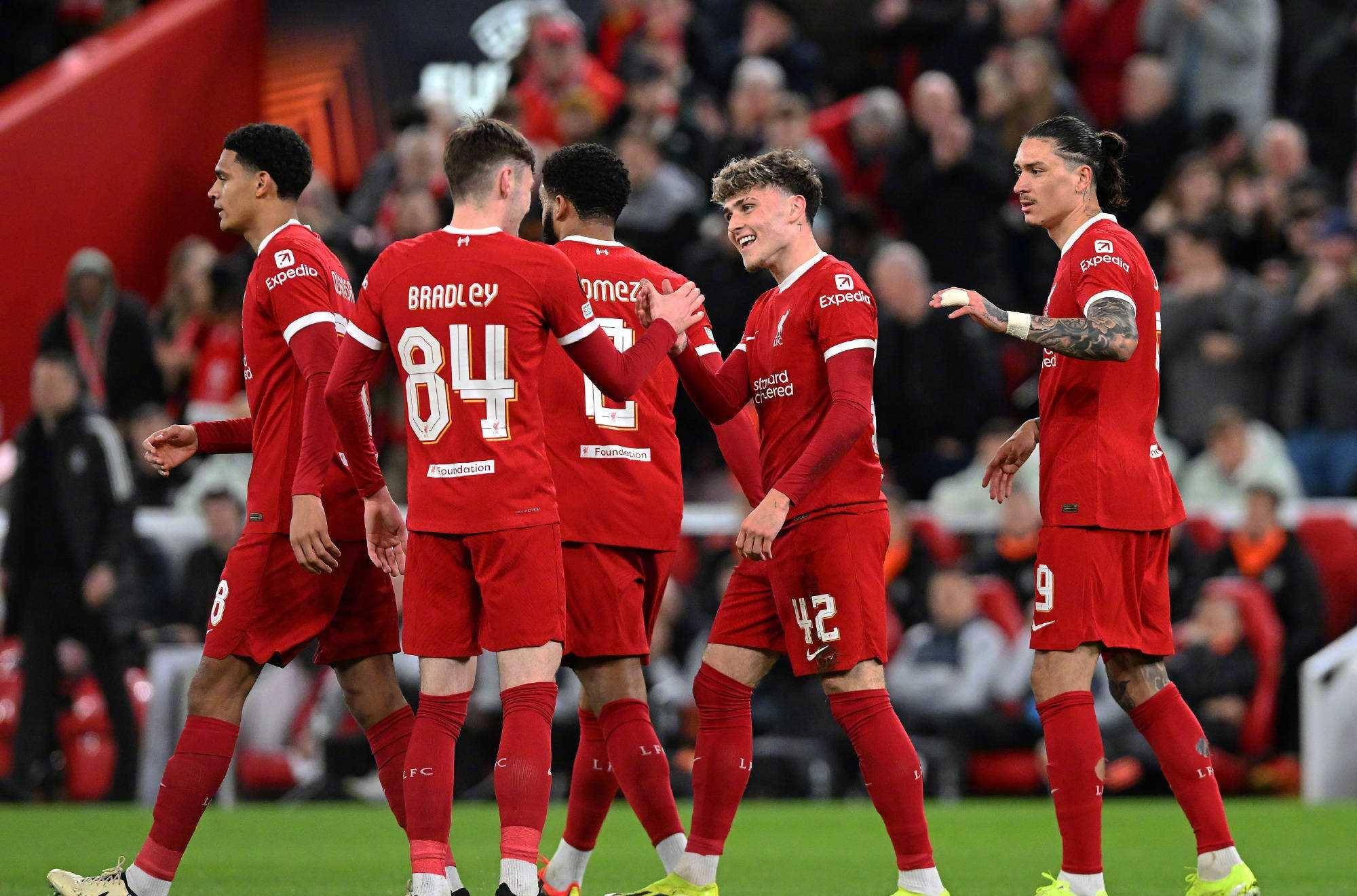 风云突变新疆广汇国际比赛日刷新队史纪录,英超版图或变,管理层满意,纪律约束更严格 风云突变新疆广汇国际比赛日刷新队史纪录,英超版图或变,管理层满意,纪律约束更严格