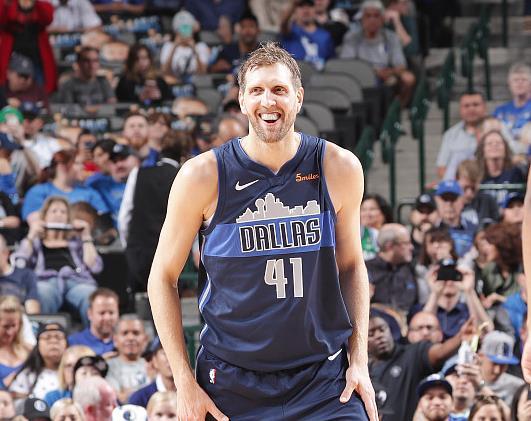 关于达拉斯独行侠训练开放日，窗口期回应争议引欢呼，欧联在即，训练强度明显提升的信息