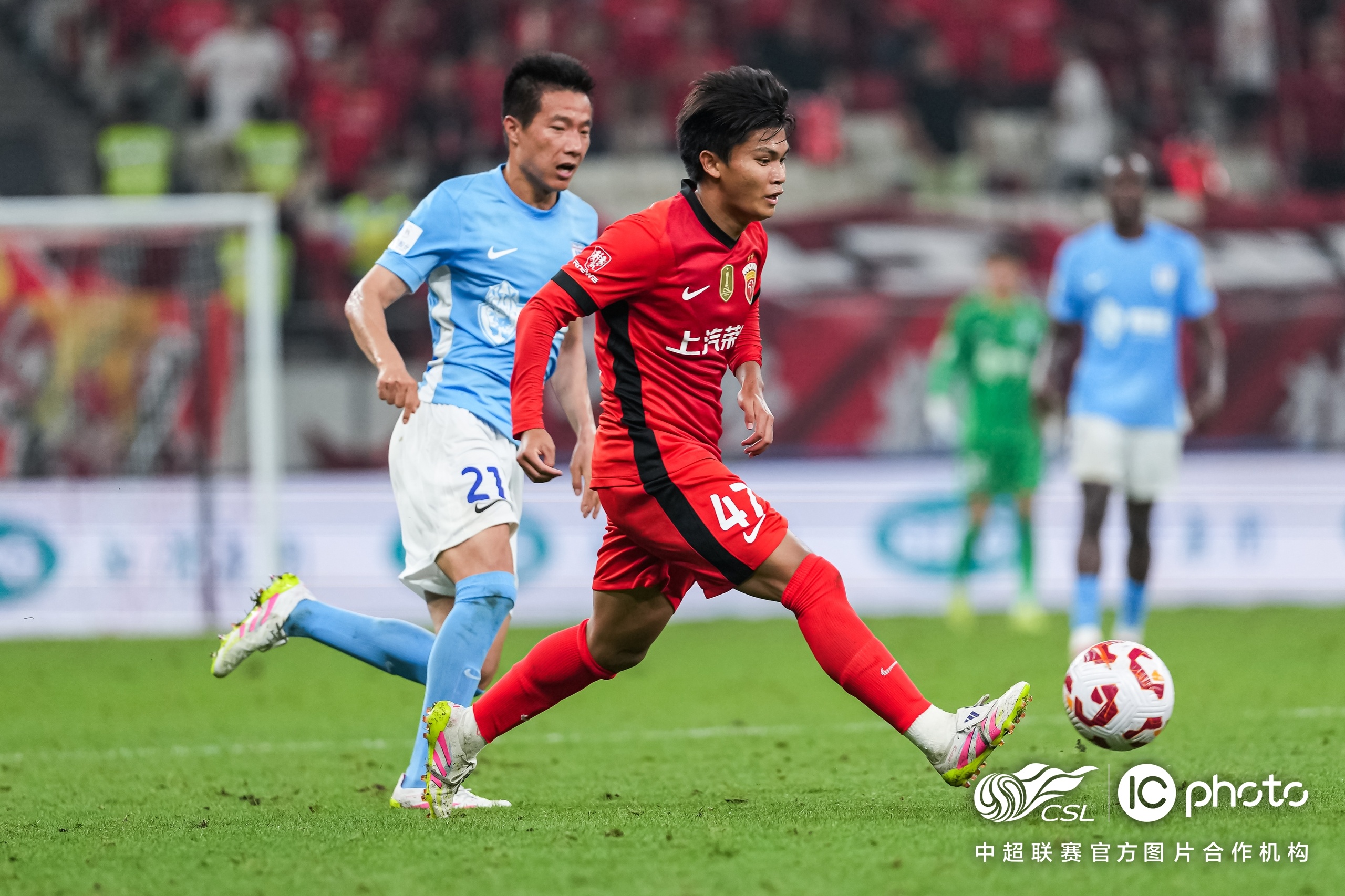 中菲海警在仙宾礁爆发冲突