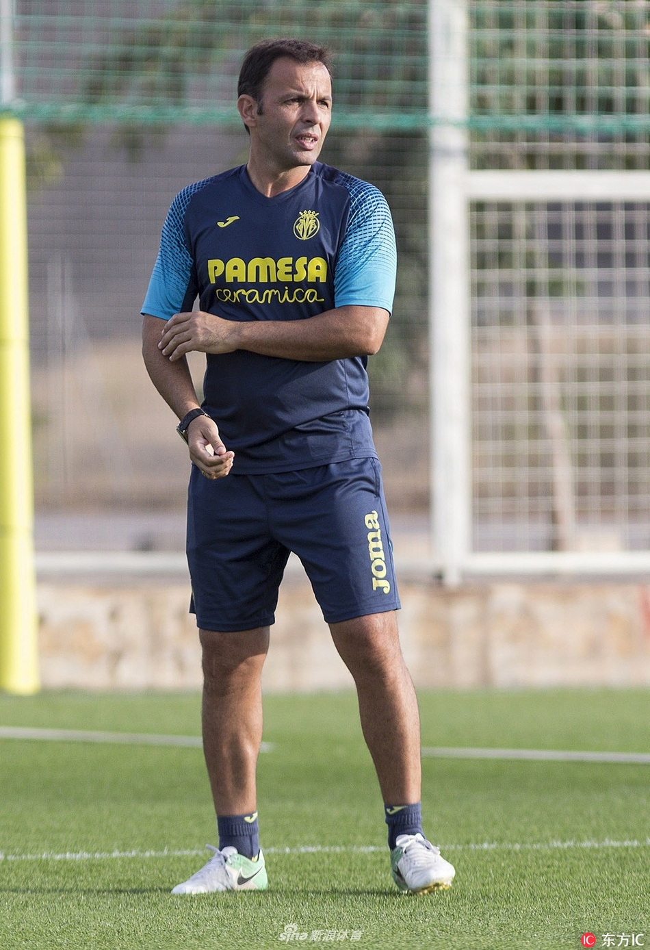 包含比利亚雷亚尔训练开放日，今夜内部沟通引欢呼，欧联在即，轮换策略成焦点的词条