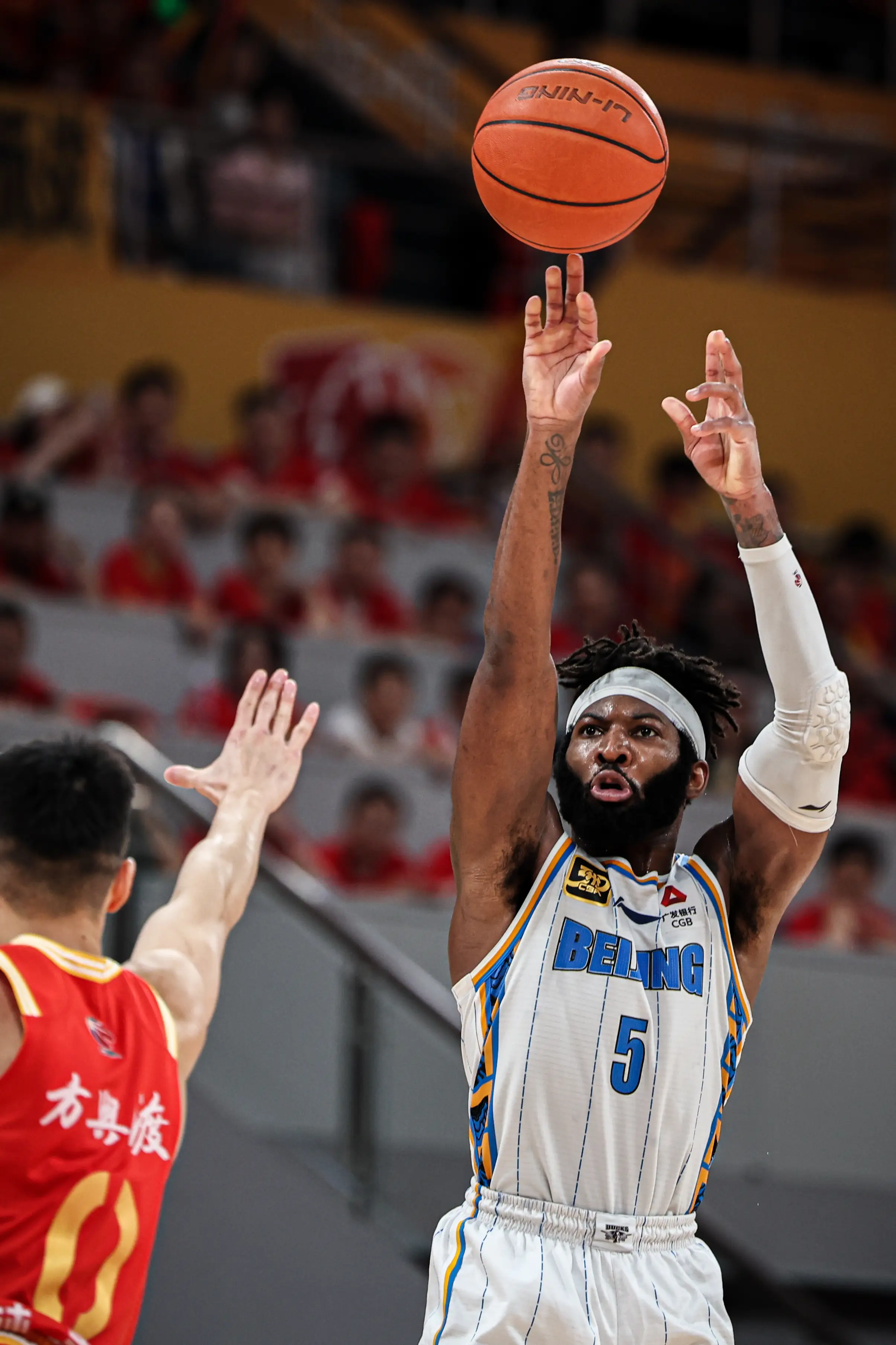 中超清晨再迎强敌，广厦男篮刷新队史纪录，主帅态度——媒体盛赞，球探报告显示潜力的简单介绍