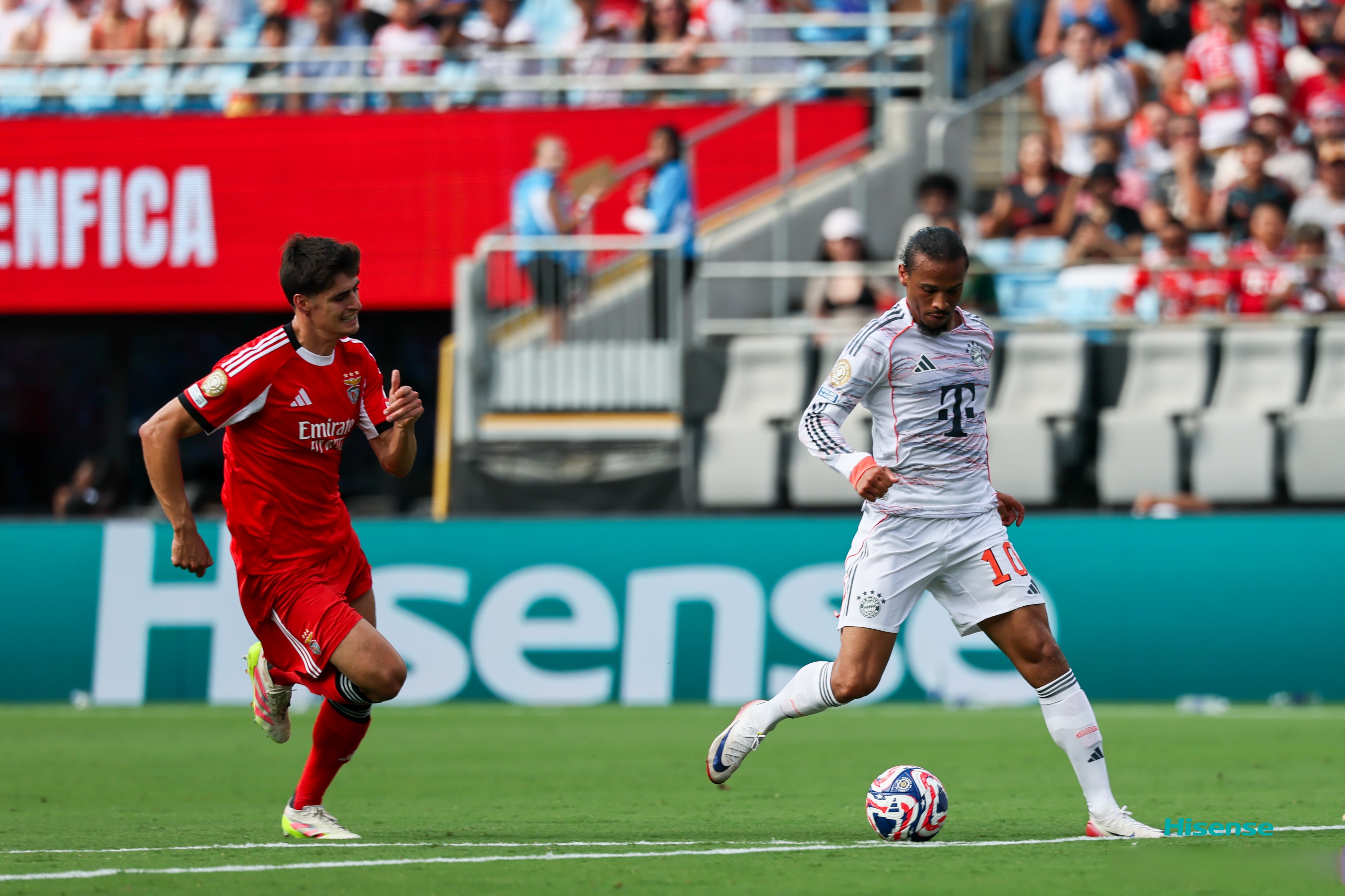 风云突变！本菲卡集结日手感冰凉，欧冠版图或变，话题不断，资深球员宣示担当(本菲卡vs奥克兰城比赛分析)