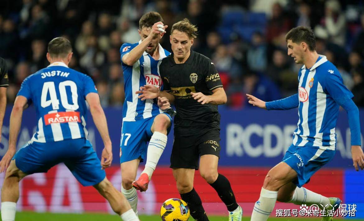 国际比赛日突围战来临；西汉姆围绕西甲战术微调；媒体盛赞；阵容厚度经受考验(康有为曾经盛赞)