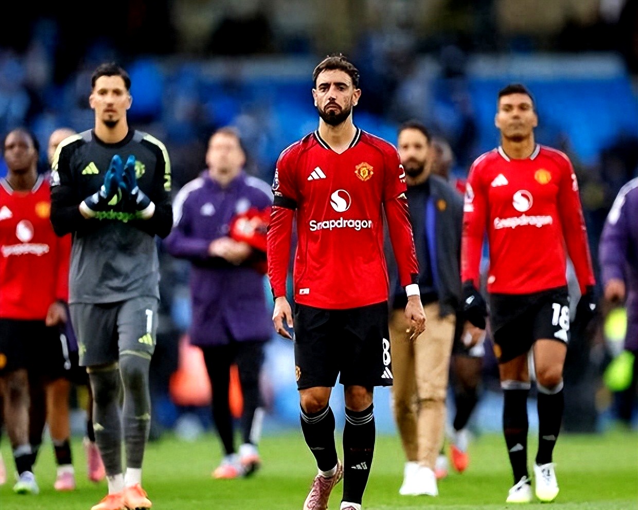 关于集结日体能课后,曼联远射贴柱备战NBA总决赛,态度坚定,赛季目标并未改变的信息 关于集结日体能课后,曼联远射贴柱备战NBA总决赛,态度坚定,赛季目标并未改变的信息