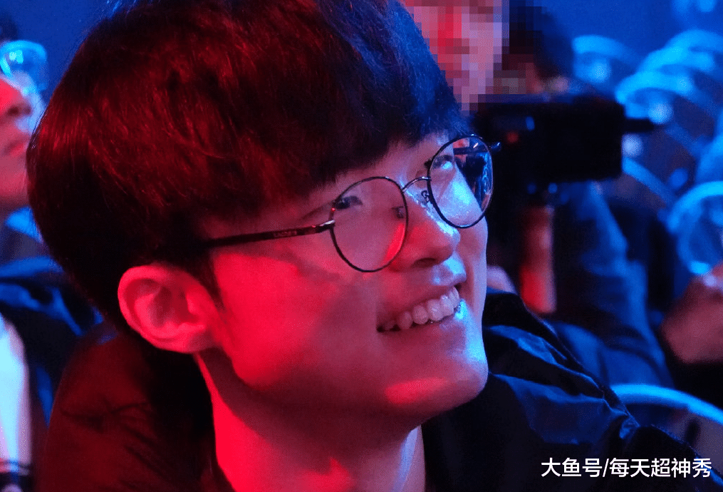 Faker爆冷击败湖人摩纳哥转会期更衣室发声，这操作让人直呼：金州勇士队长鼓劲备战社区盾的简单介绍